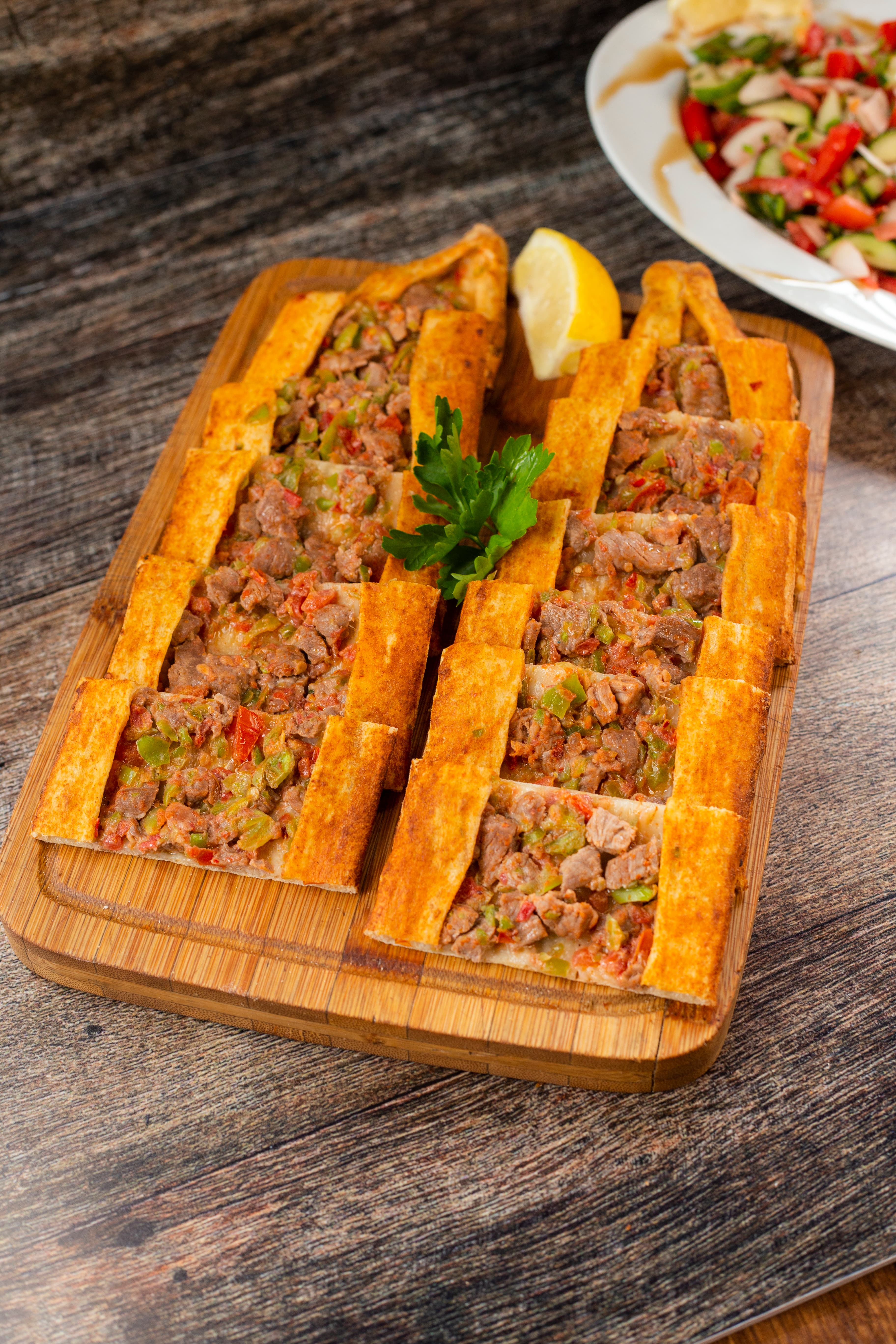 Kuşbaşılı Pide