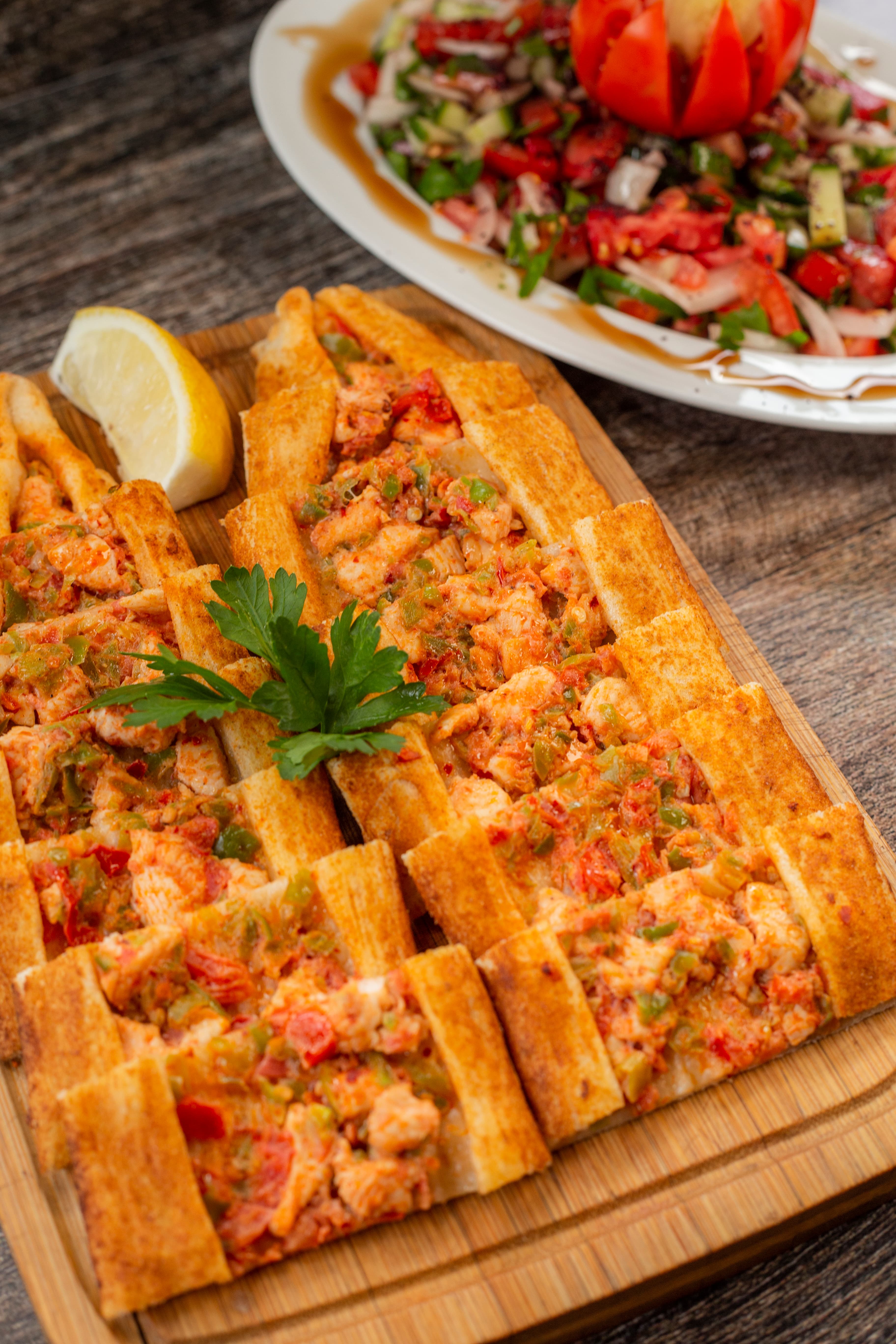 Tavuklu Pide